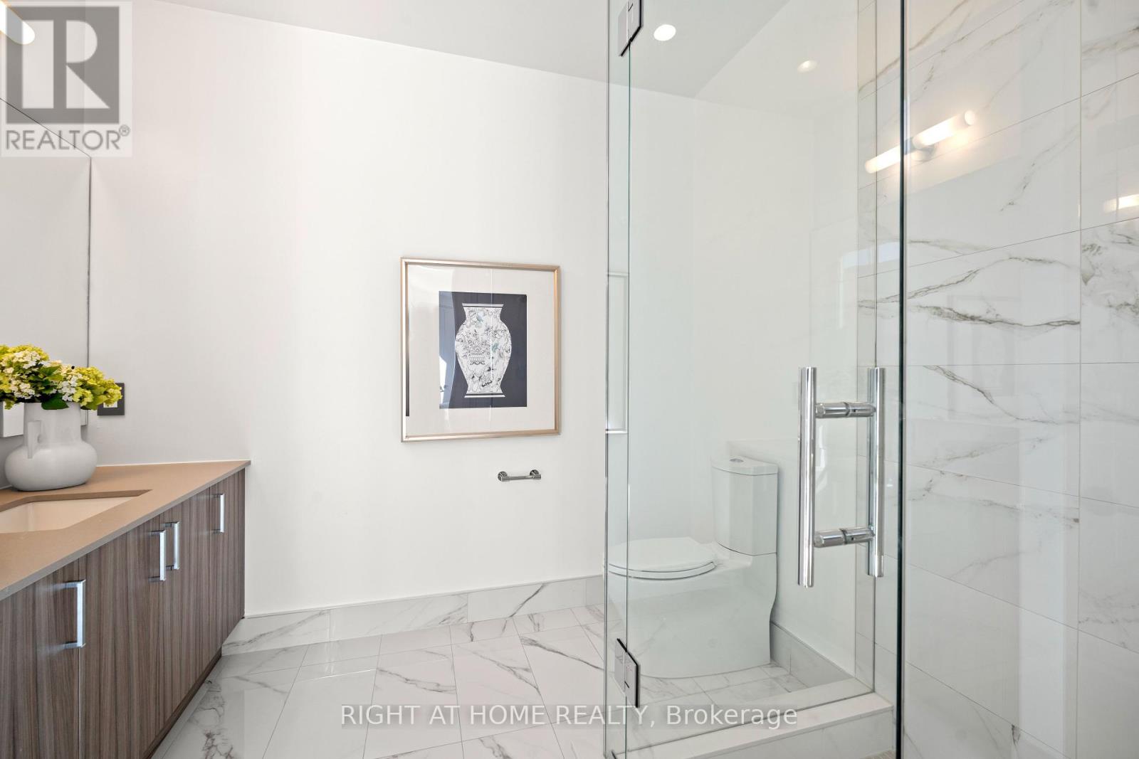 15 Fairmeadow Avenue, Toronto (St. Andrew-Windfields), Ontario  M2P 0A5 - Photo 29 - C12451429