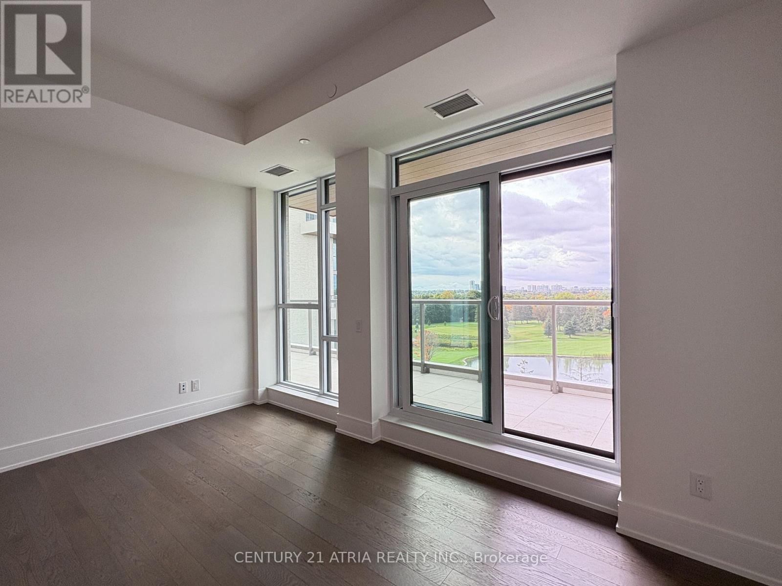 605 - 397 Royal Orchard Boulevard, Markham, Ontario  L3T 0H3 - Photo 10 - N12450111
