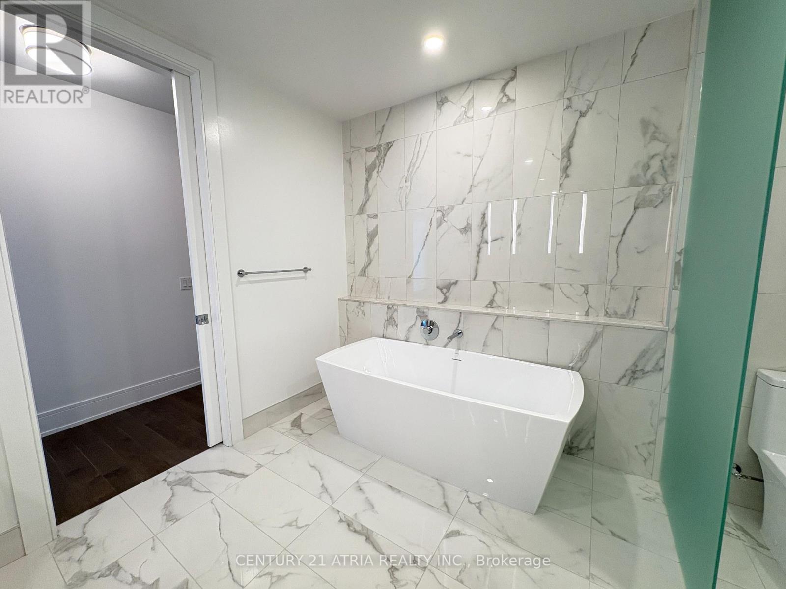 605 - 397 Royal Orchard Boulevard, Markham, Ontario  L3T 0H3 - Photo 33 - N12450111