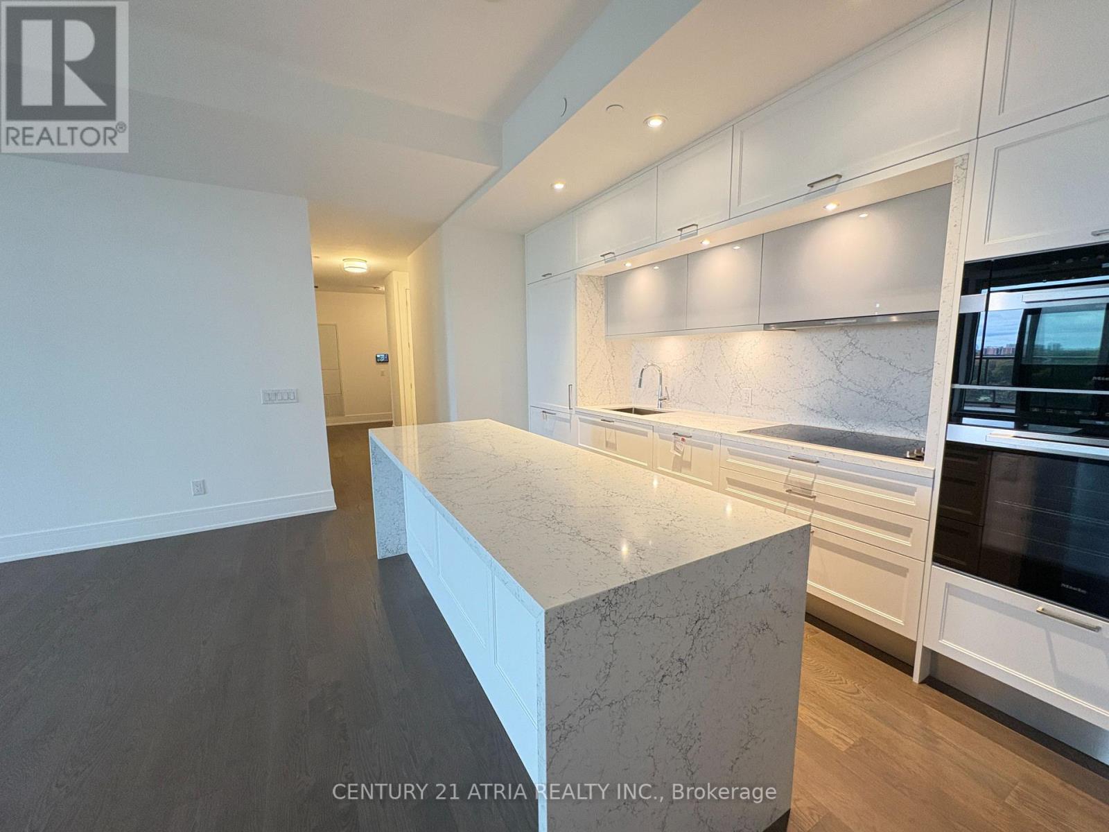 605 - 397 Royal Orchard Boulevard, Markham, Ontario  L3T 0H3 - Photo 5 - N12450111
