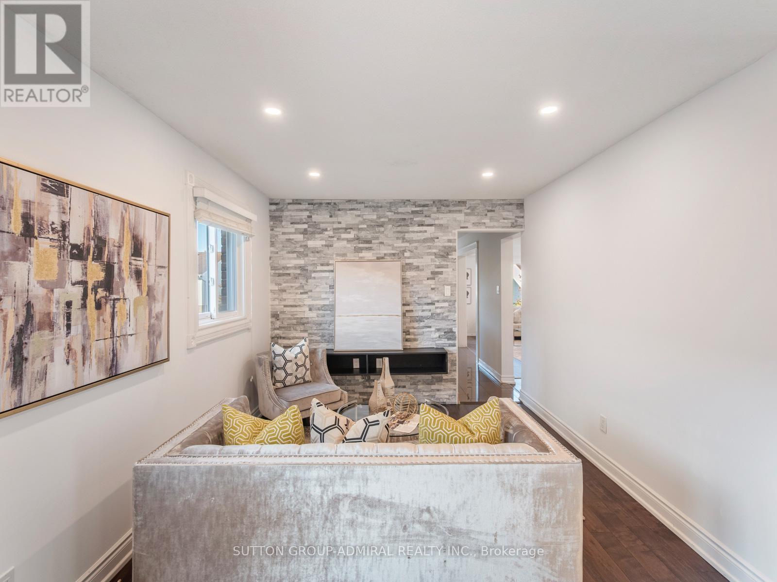 104 Humphrey Drive, Ajax, Ontario  L1S 4Y9 - Photo 6 - E12451307