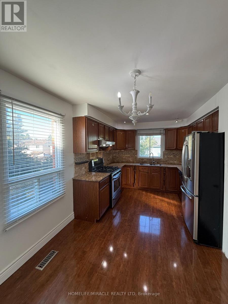 44 Knapton Avenue, Ajax (Central), Ontario  L1S 5W1 - Photo 7 - E12451322