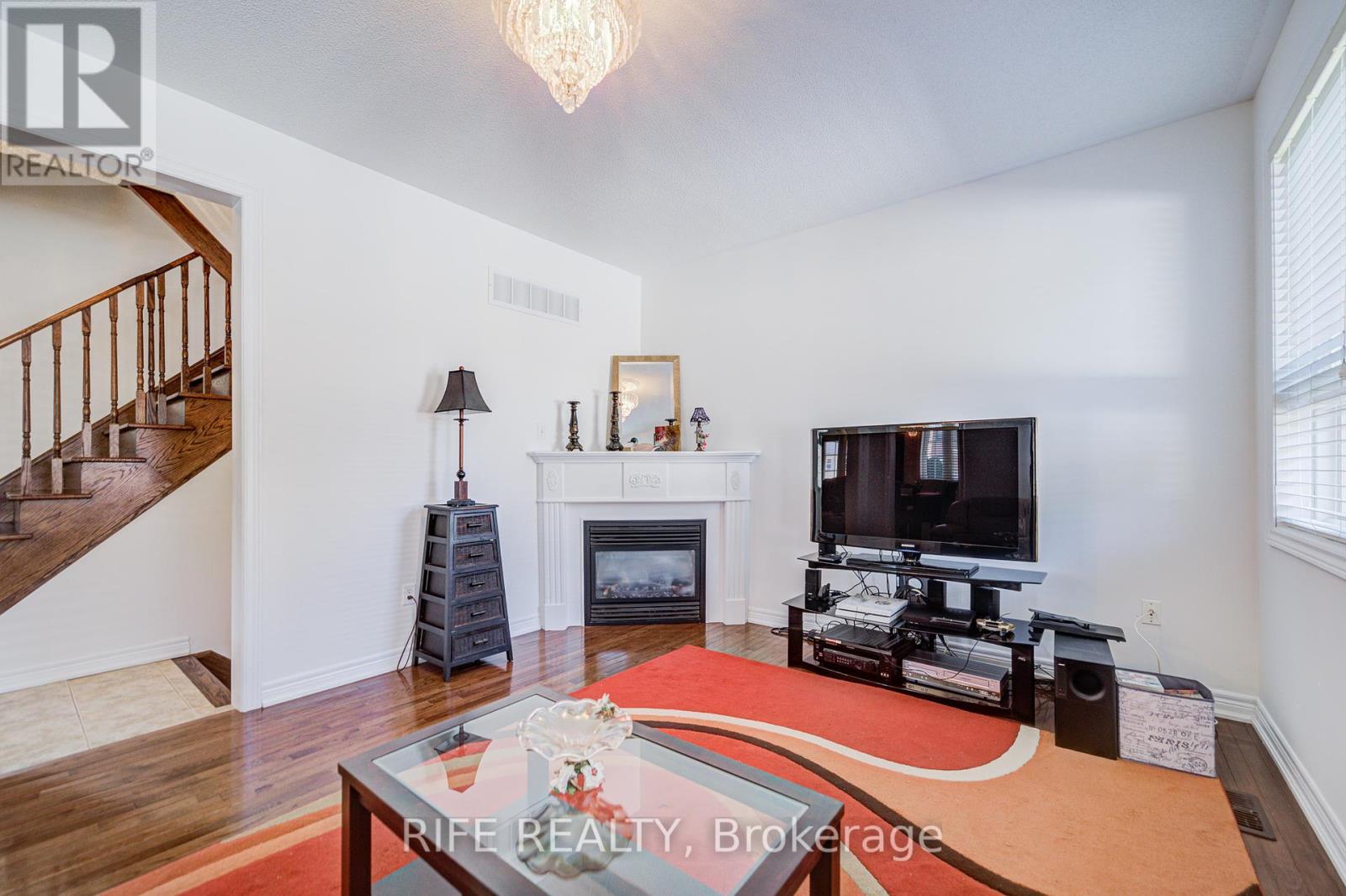 106 Craggview Drive, Toronto (West Hill), Ontario  M1E 2L8 - Photo 9 - E12451395