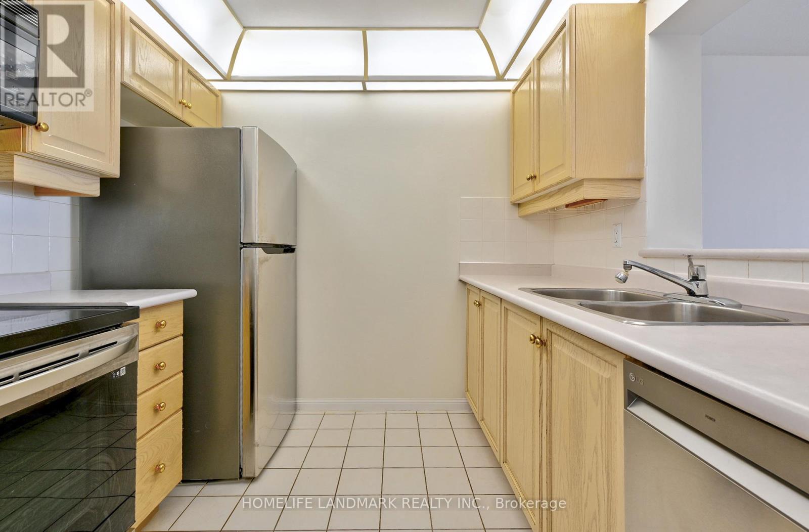 2612 - 88 Corporate Drive, Toronto, Ontario  M1H 3G6 - Photo 6 - E12451415