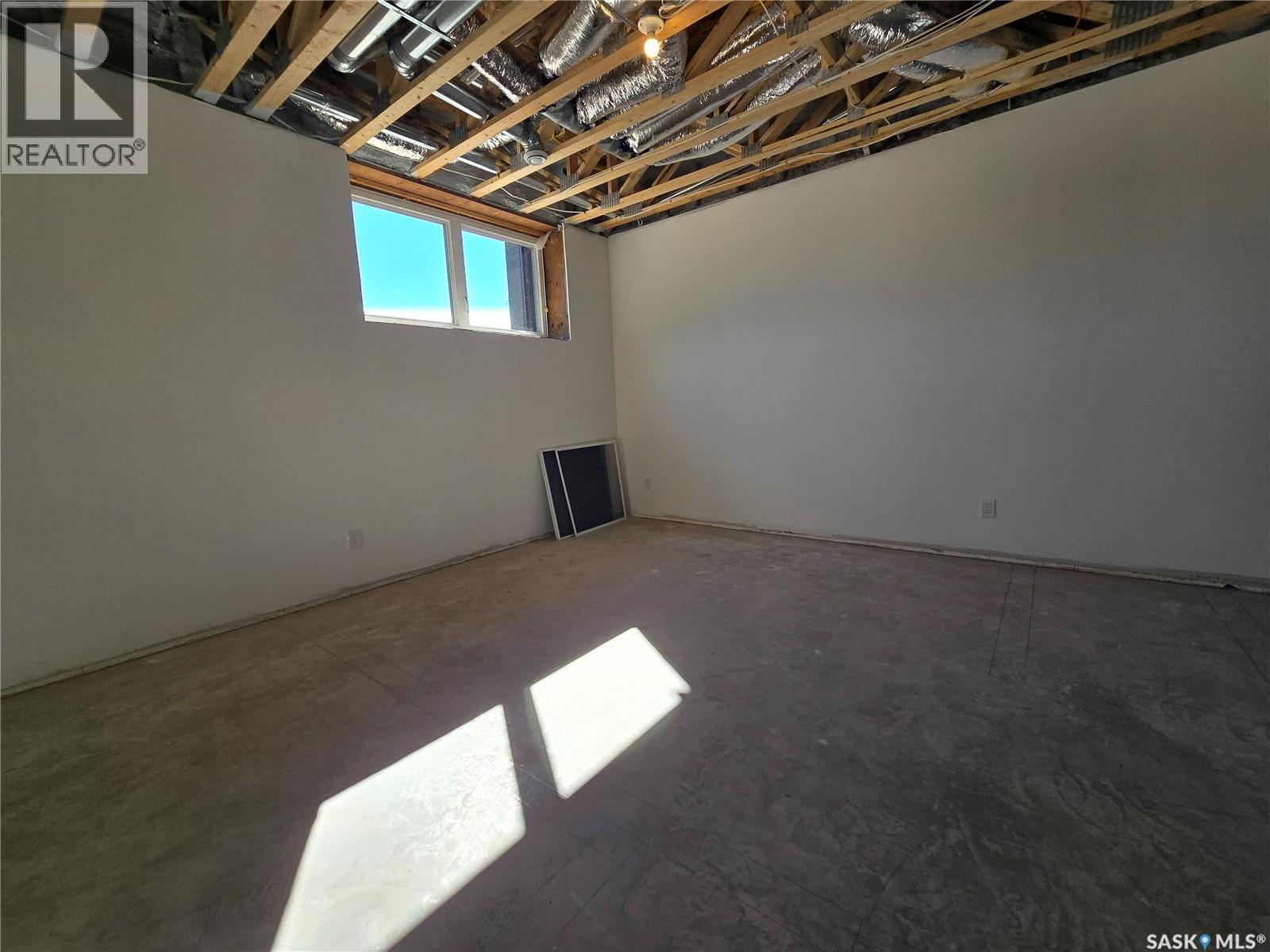 3 Kenney Crescent, Weyburn, Saskatchewan  S4H 0K5 - Photo 38 - SK016290