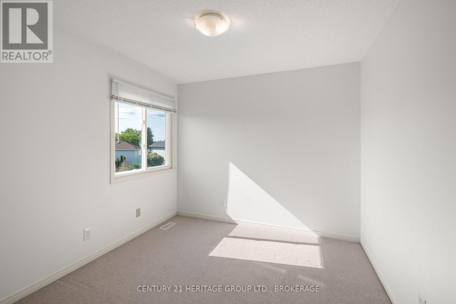 724 Margaret Way, Kingston, Ontario  K7K 0B9 - Photo 32 - X12451519