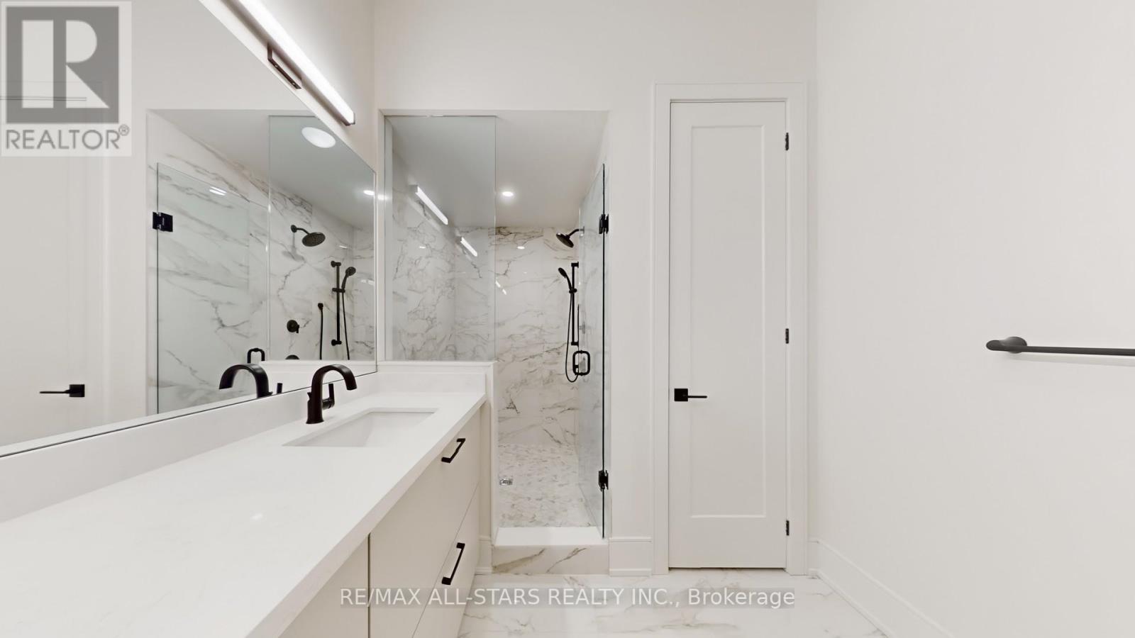 5 Vern Robertson Gate, Uxbridge, Ontario  L9P 0R9 - Photo 23 - N12451281