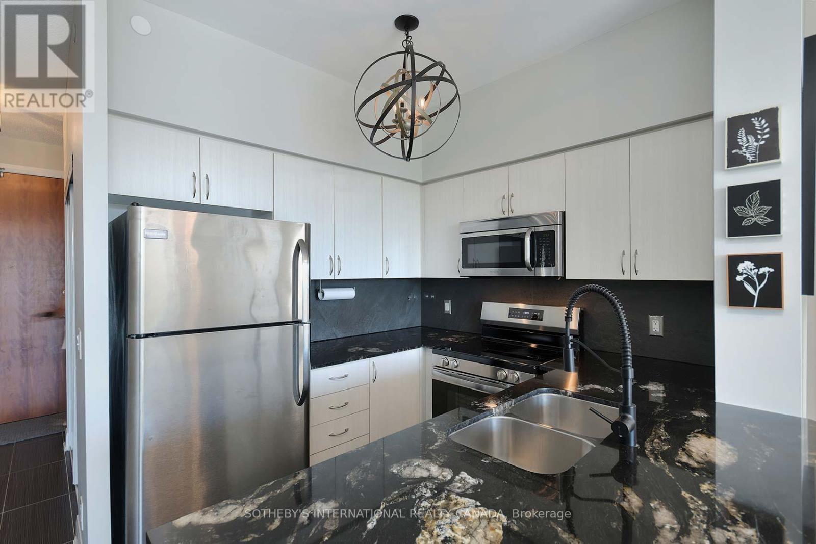 501 - 4700 Highway 7 Road, Vaughan (East Woodbridge), Ontario  L4L 0B4 - Photo 20 - N12451321