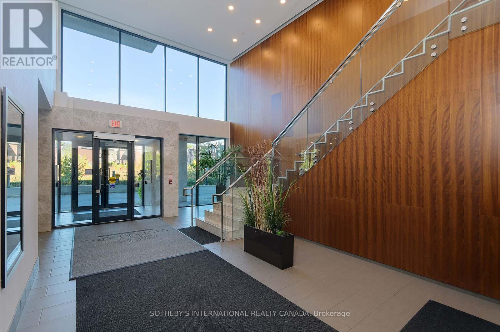 501 - 4700 Highway 7 Road, Vaughan (East Woodbridge), Ontario  L4L 0B4 - Photo 7 - N12451321