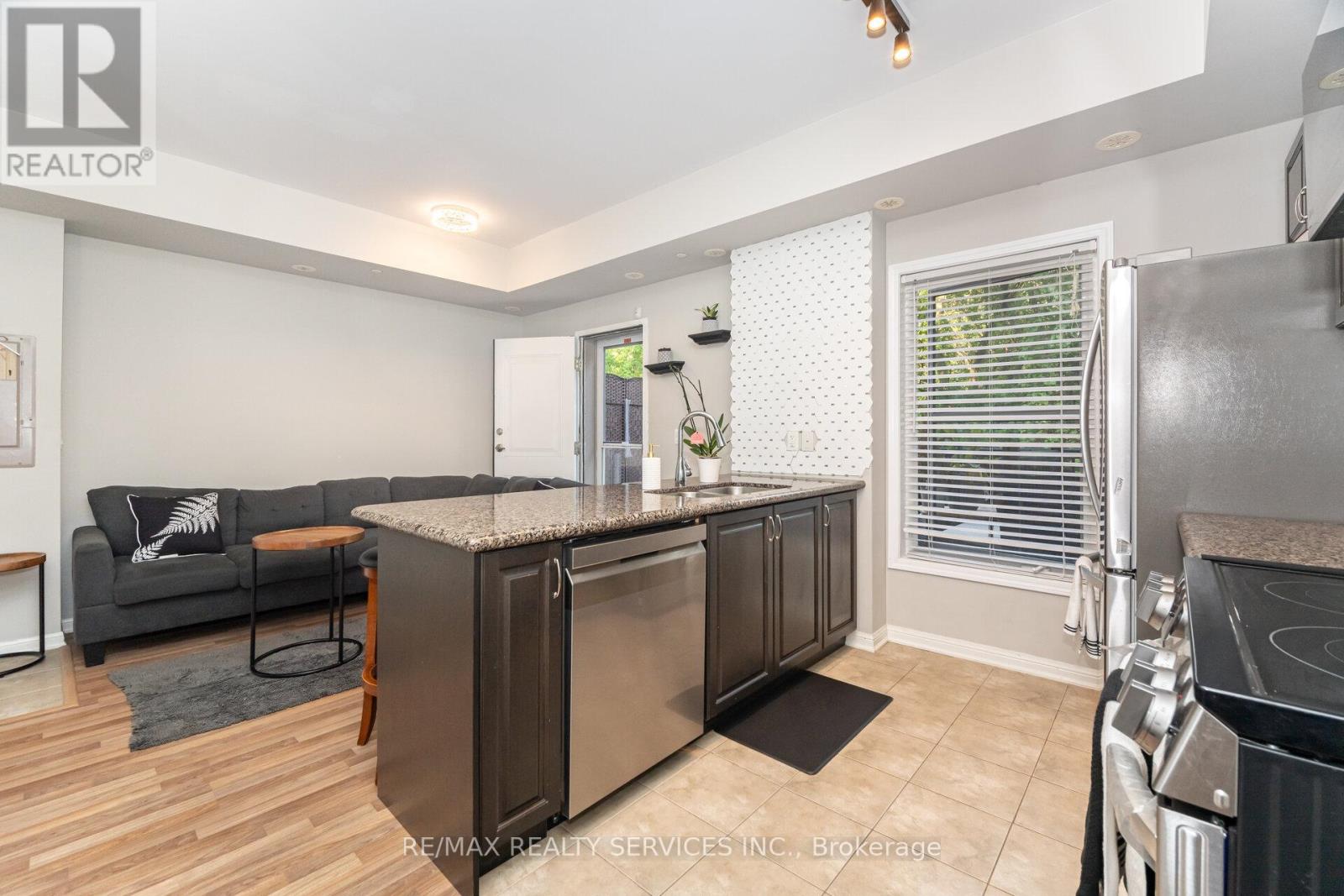 106 - 9589 Keele Street, Vaughan (Maple), Ontario  L6A 5M1 - Photo 21 - N12451350