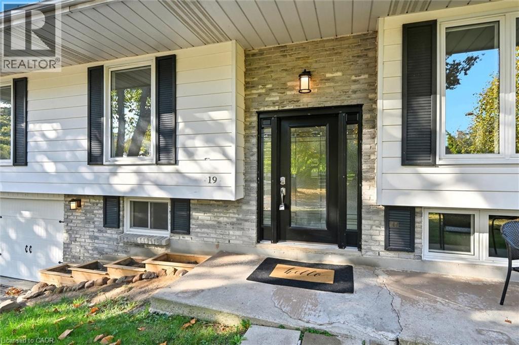 19 Aaron Drive, Port Dover, Ontario  N0A 1N4 - Photo 3 - 40745825