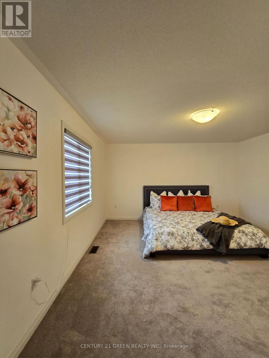49 Koda Street, Barrie, Ontario  L9J 0H7 - Photo 24 - S12451304