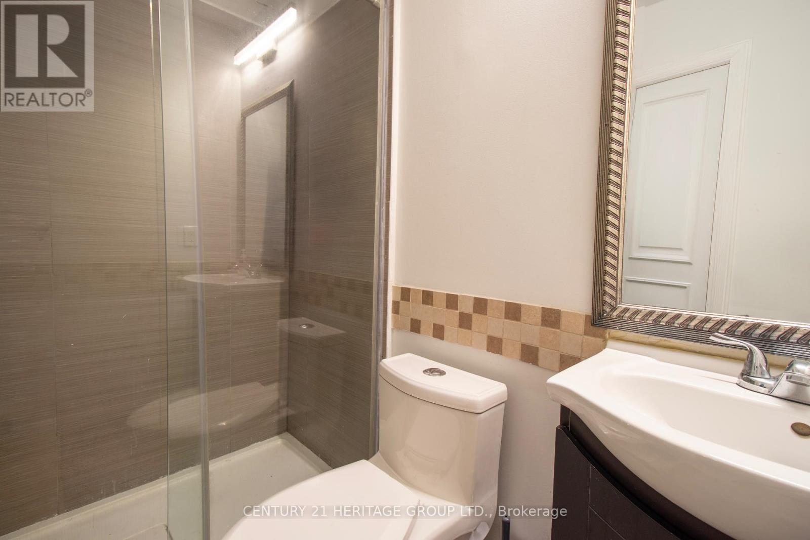 250 Ferndale Drive S, Barrie, Ontario  L4N 8J9 - Photo 15 - S12451317
