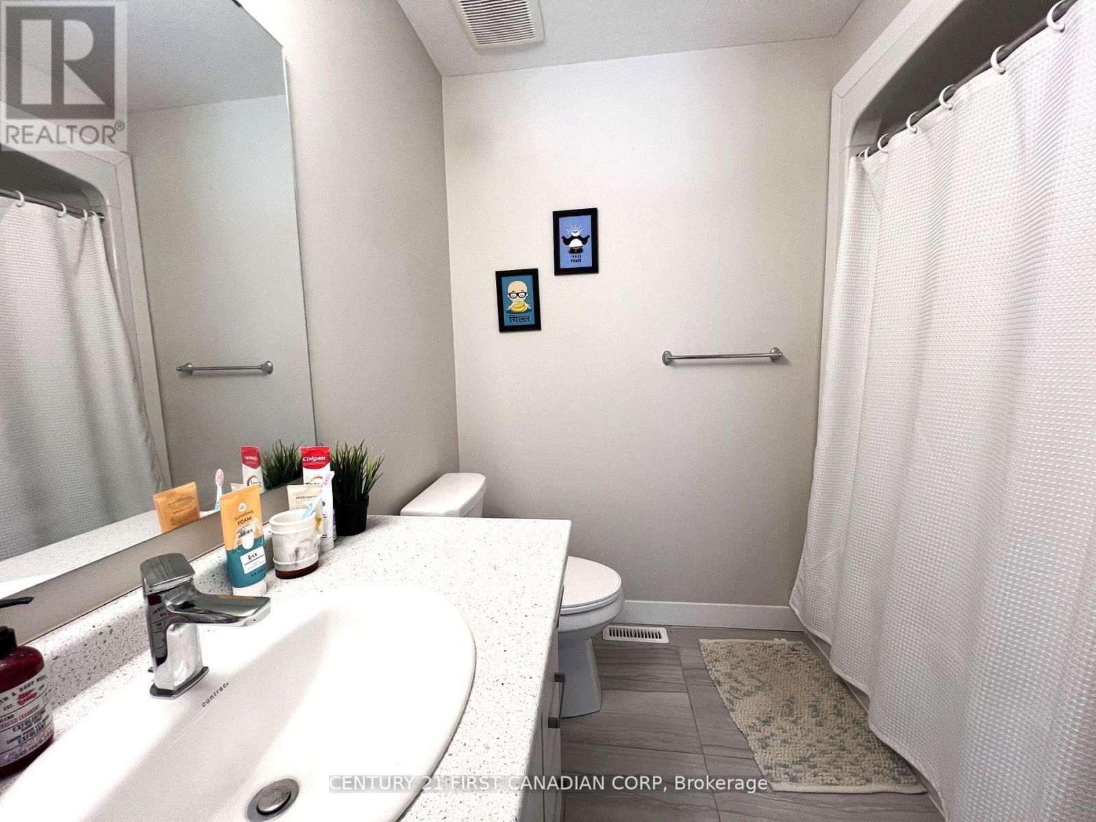 962 West Village Square, London North, Ontario  N6H 0J7 - Photo 20 - X12451442