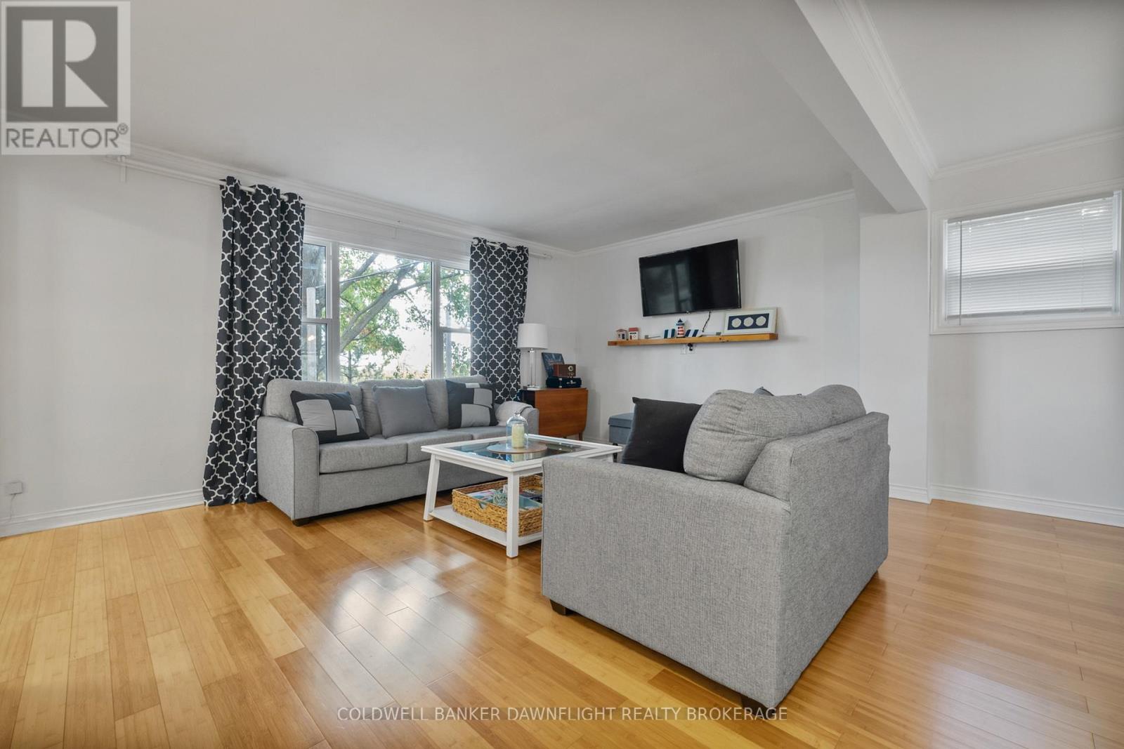 142 Algonquin Drive, South Huron, Ontario  N0M 1Y0 - Photo 5 - X12451455