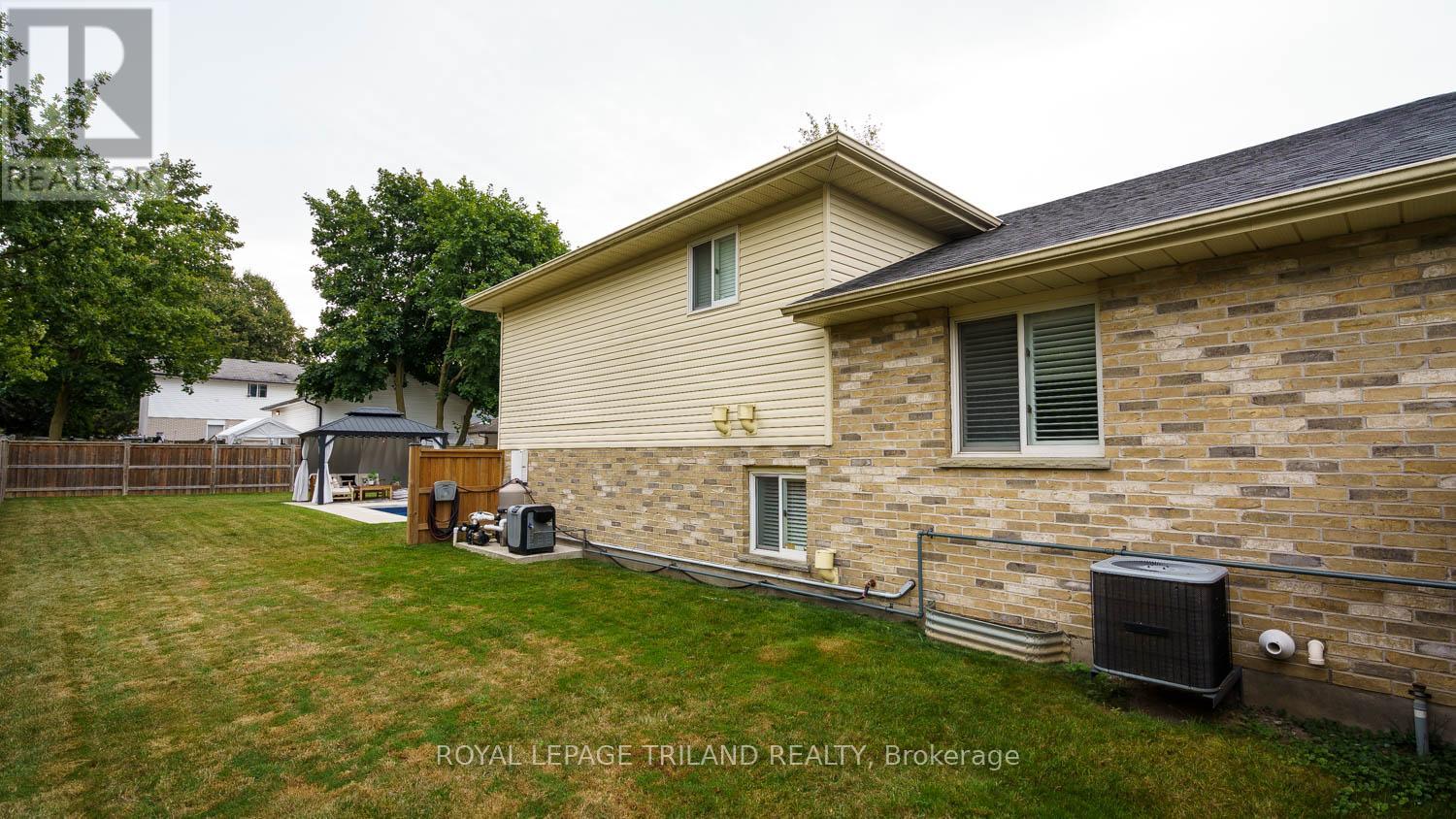 189 Andover Drive, London South (South O), Ontario  N6J 4T8 - Photo 29 - X12451512
