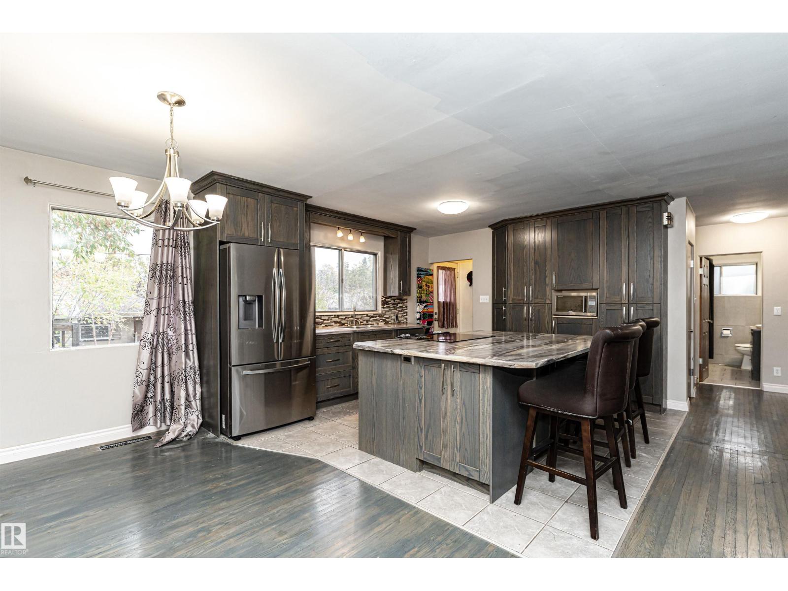 10619 149 St Nw, Edmonton, Alberta  T5P 1L9 - Photo 4 - E4461286
