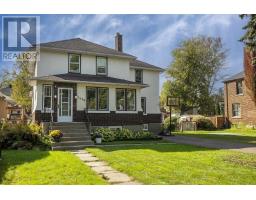 1416 Cuthbertson PL, Thunder Bay, Ontario