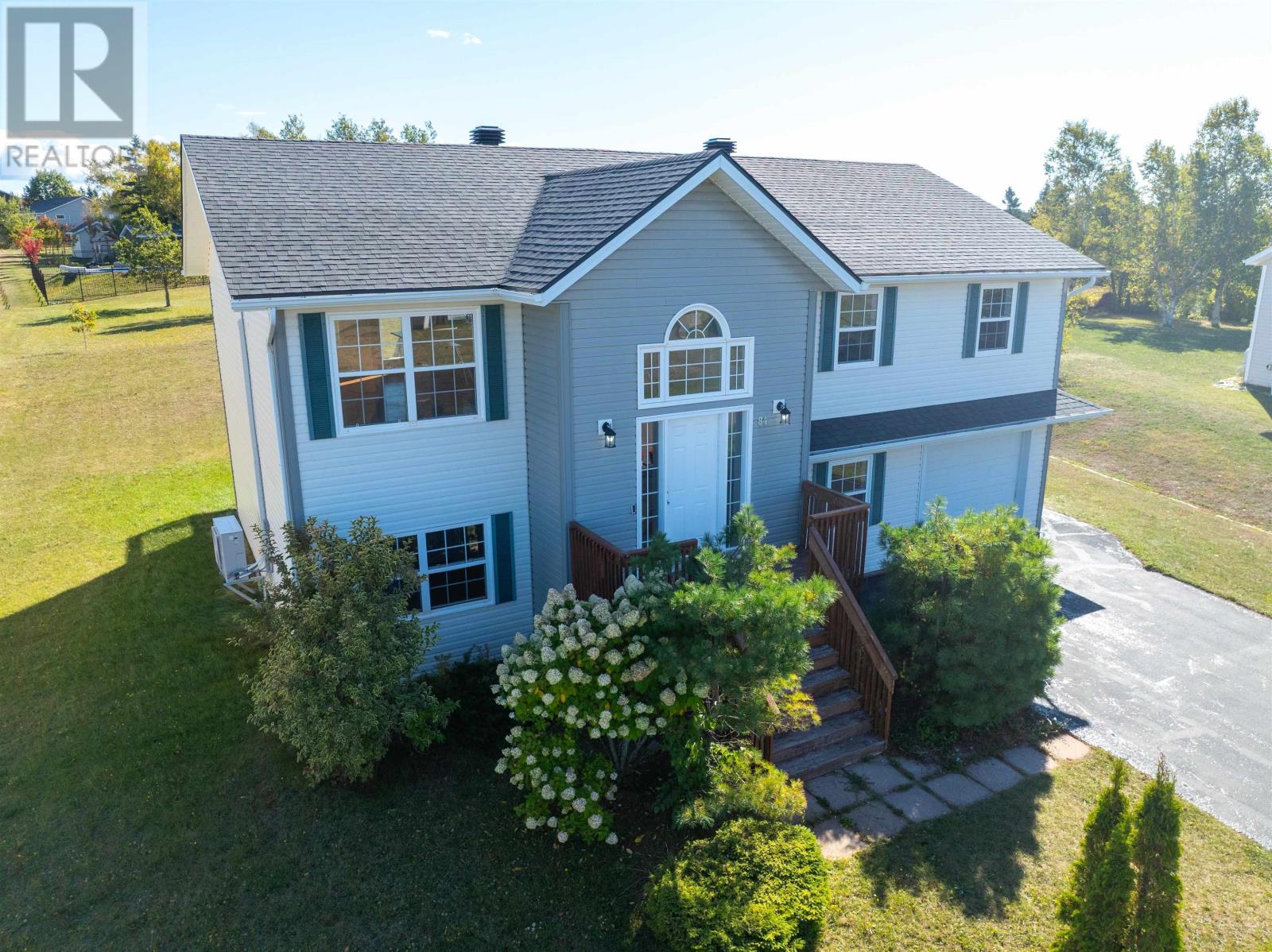 84 Bonavista Avenue, Stratford, Prince Edward Island  C1B 0E6 - Photo 2 - 202524687