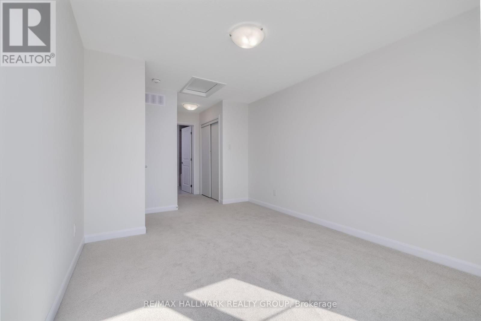 305 Raheen Court, Ottawa, Ontario  K2C 3H2 - Photo 15 - X12451444