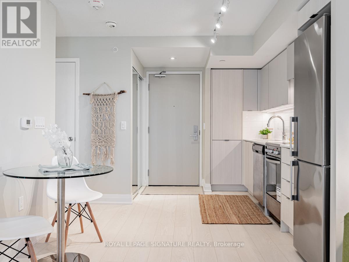 04 - 30 Gibbs Road, Toronto (Islington-City Centre West), Ontario  M9B 0E4 - Photo 1 - W12451288