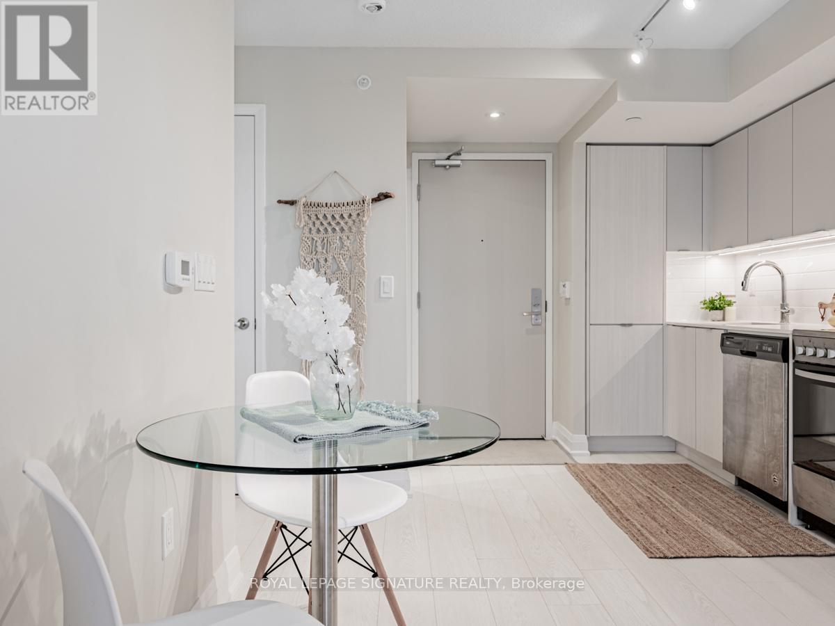 04 - 30 Gibbs Road, Toronto (Islington-City Centre West), Ontario  M9B 0E4 - Photo 10 - W12451288