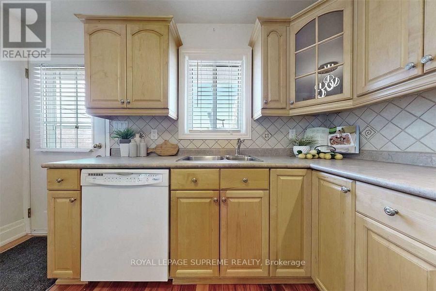 Main & Second Floor - 216 Silverthorn Avenue, Toronto, Ontario  M6N 3K4 - Photo 14 - W12451291