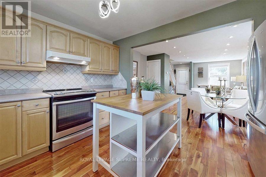 Main & Second Floor - 216 Silverthorn Avenue, Toronto, Ontario  M6N 3K4 - Photo 16 - W12451291