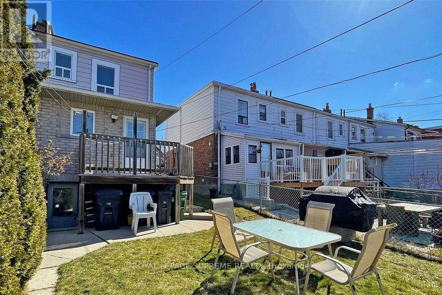 Main & Second Floor - 216 Silverthorn Avenue, Toronto, Ontario  M6N 3K4 - Photo 26 - W12451291