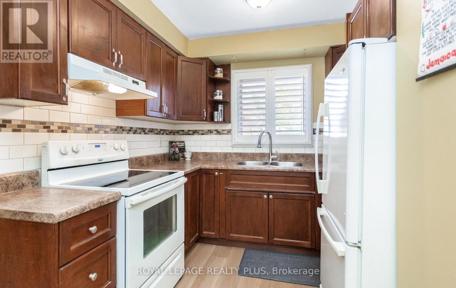 42 Gilmore Drive, Brampton (Madoc), Ontario  L6V 3K4 - Photo 14 - W12451292