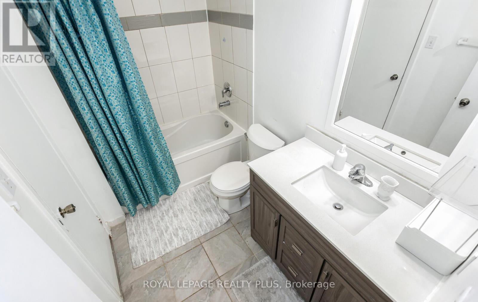 42 Gilmore Drive, Brampton (Madoc), Ontario  L6V 3K4 - Photo 27 - W12451292