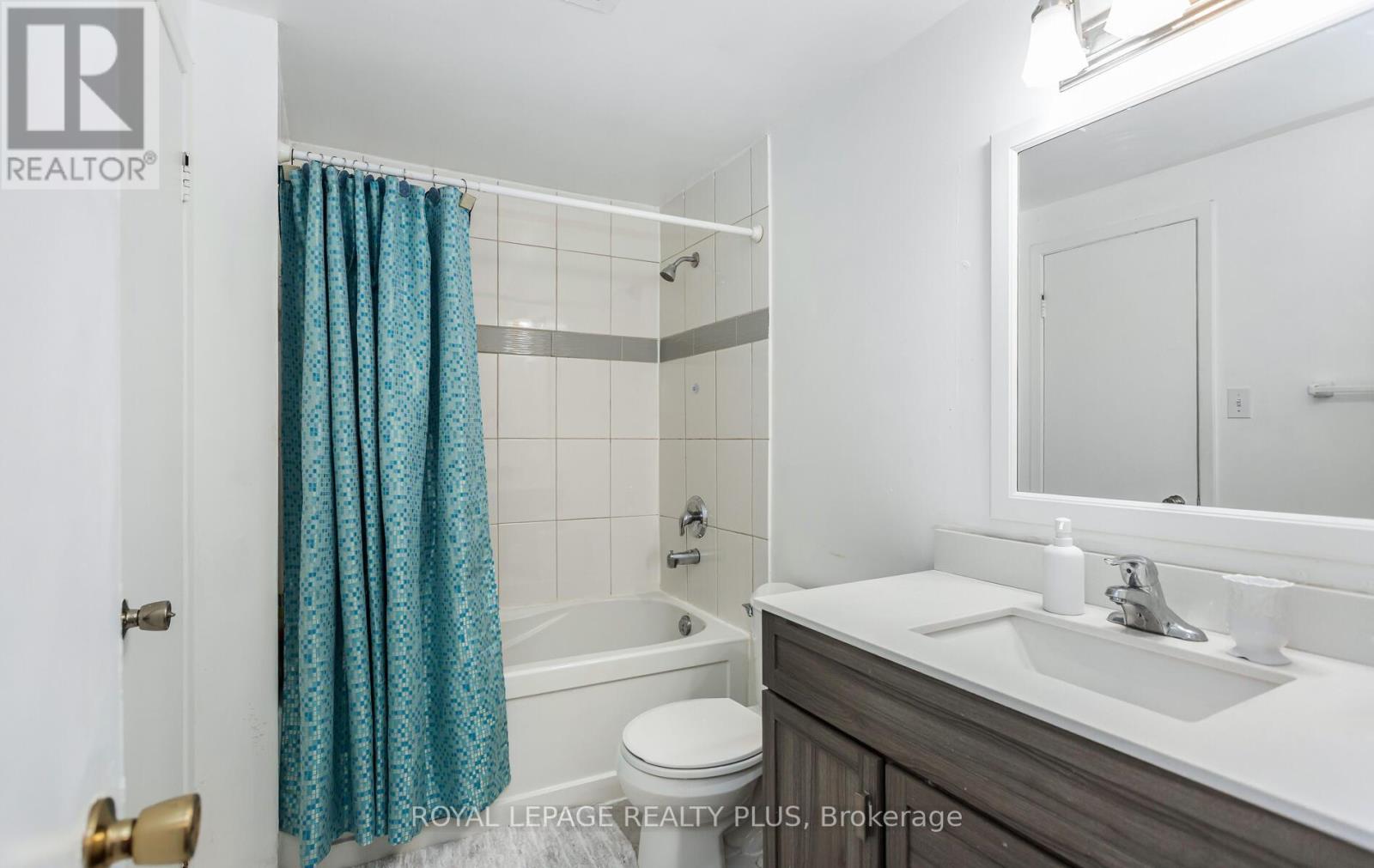 42 Gilmore Drive, Brampton (Madoc), Ontario  L6V 3K4 - Photo 28 - W12451292