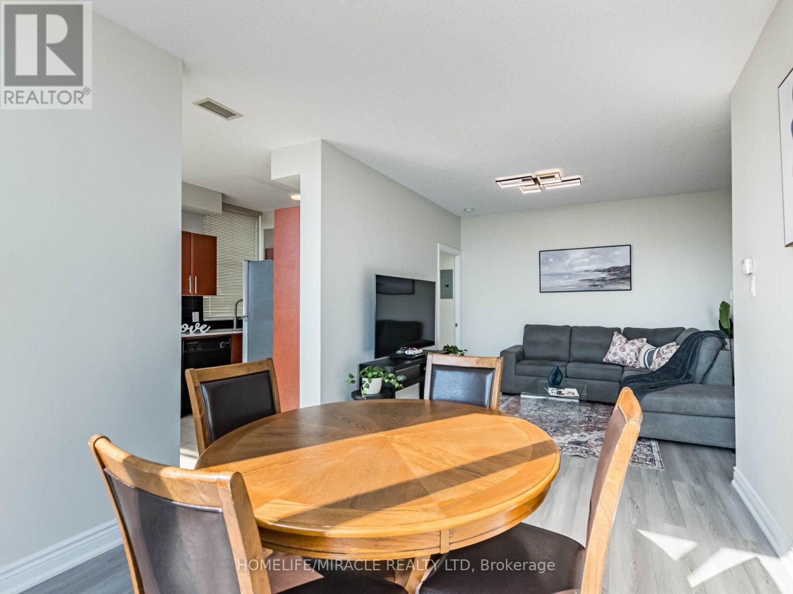 3107 - 3515 Kariya Drive, Mississauga (Fairview), Ontario  L5B 0C1 - Photo 11 - W12451302
