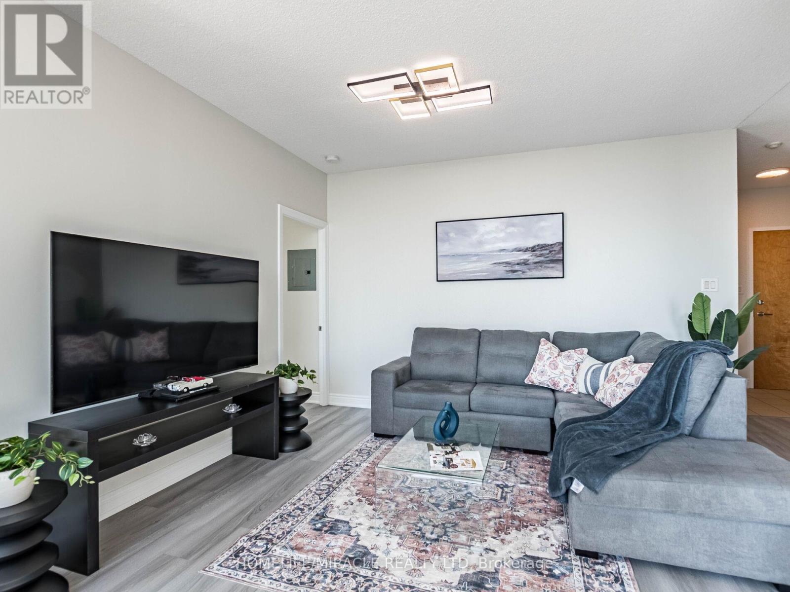 3107 - 3515 Kariya Drive, Mississauga (Fairview), Ontario  L5B 0C1 - Photo 12 - W12451302