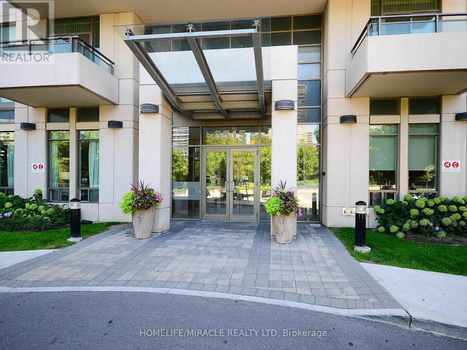 3107 - 3515 Kariya Drive, Mississauga (Fairview), Ontario  L5B 0C1 - Photo 3 - W12451302