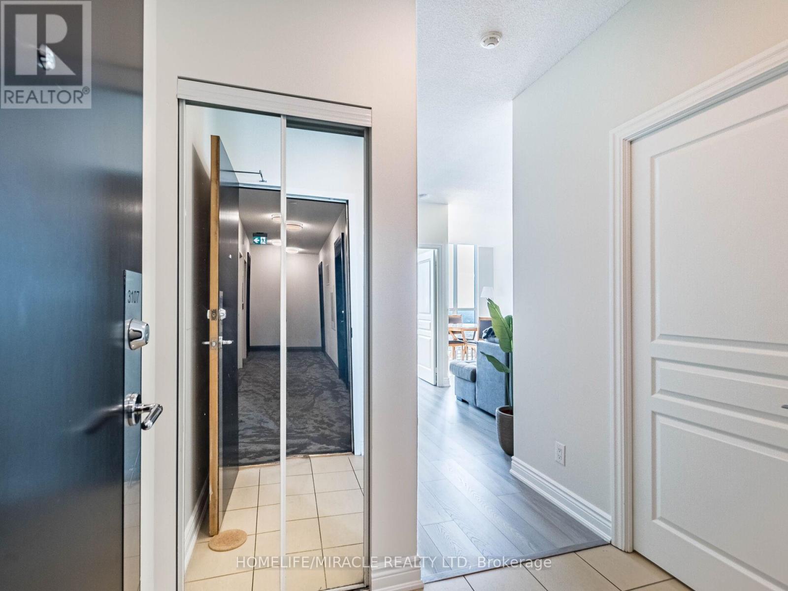 3107 - 3515 Kariya Drive, Mississauga (Fairview), Ontario  L5B 0C1 - Photo 6 - W12451302