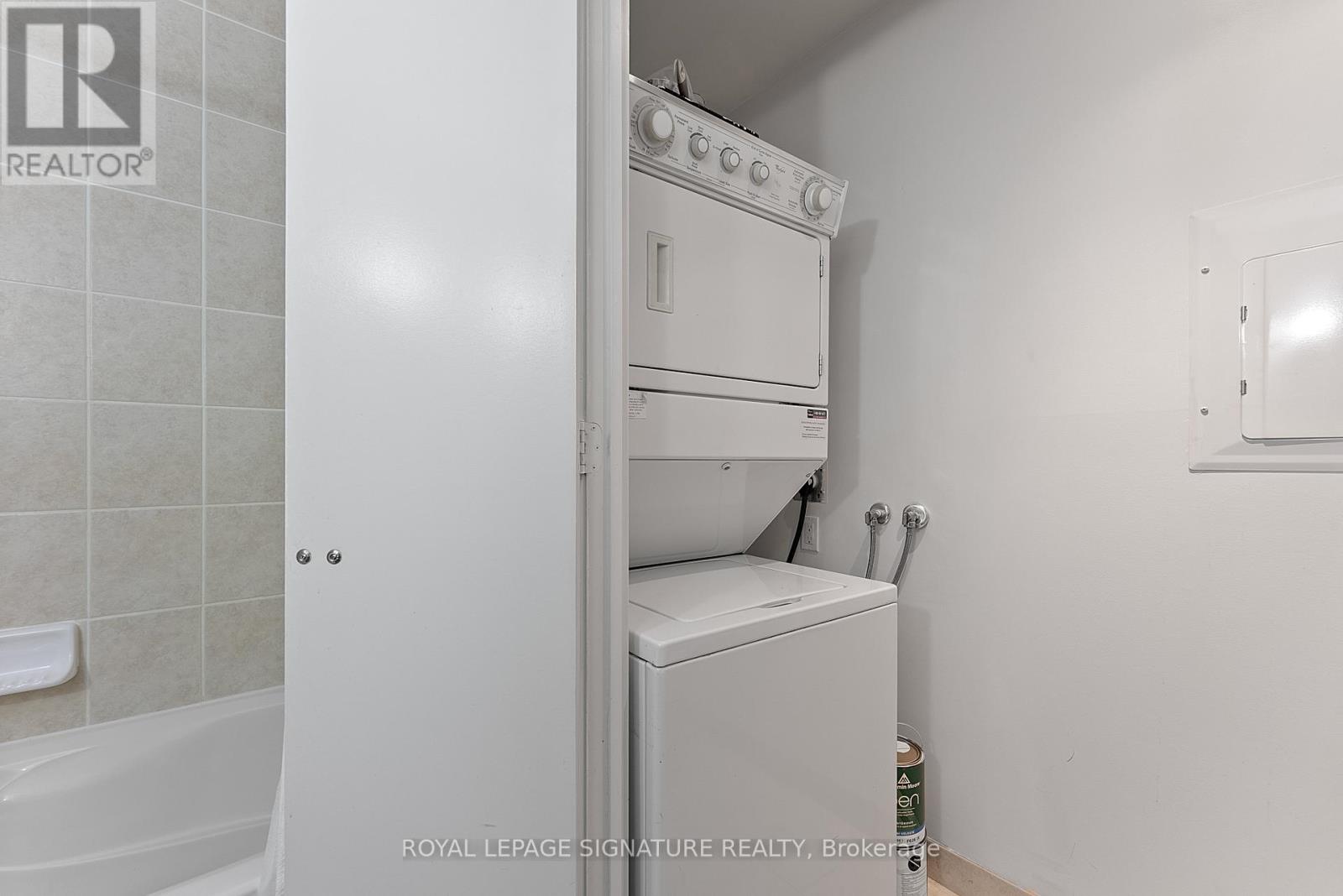 2645 - 35 Viking Lane, Toronto (Islington-City Centre West), Ontario  M9B 0A2 - Photo 22 - W12451325