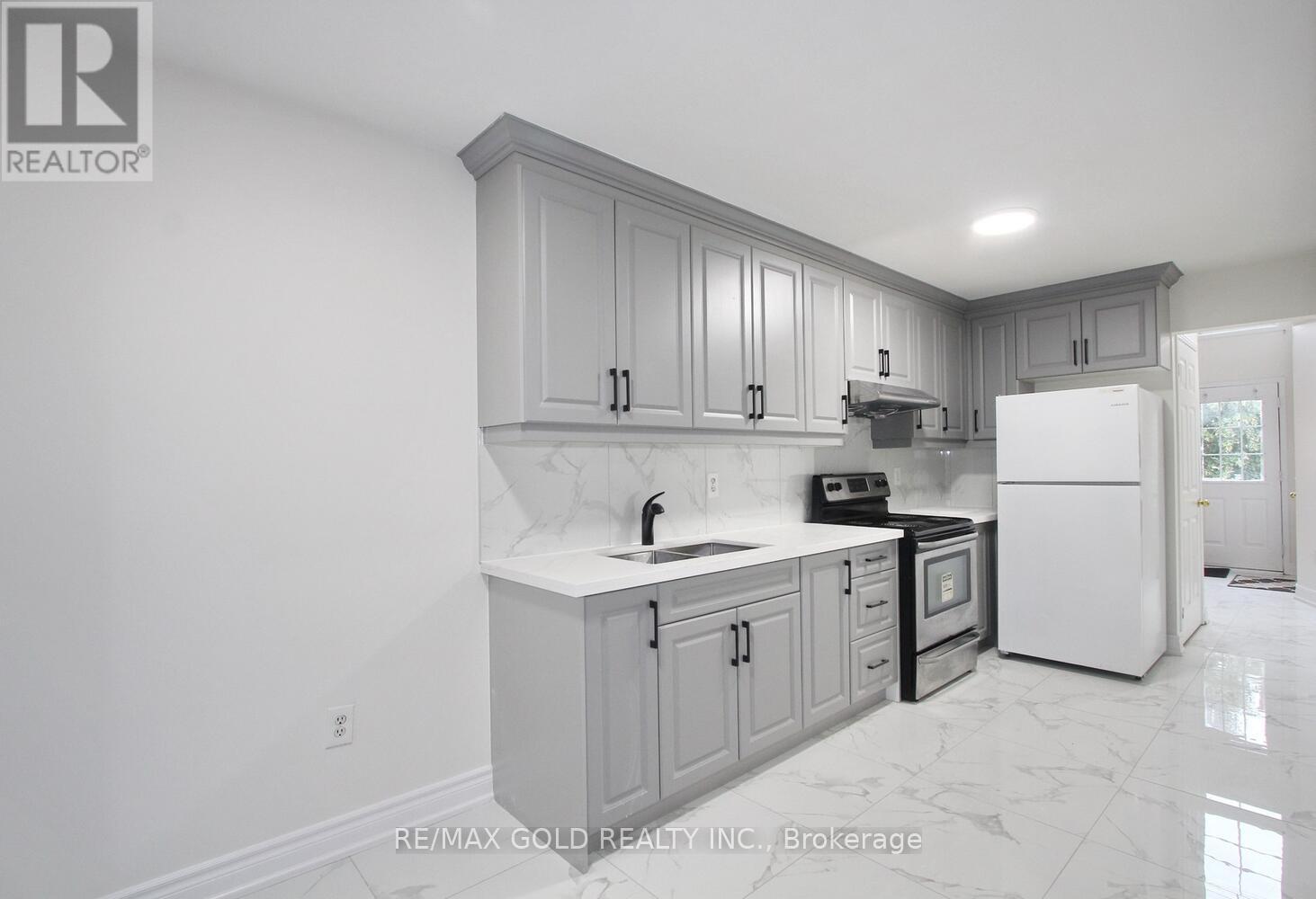 96 Lauraglen Crescent, Brampton (Fletcher's Creek South), Ontario  L6Y 5A6 - Photo 14 - W12451327
