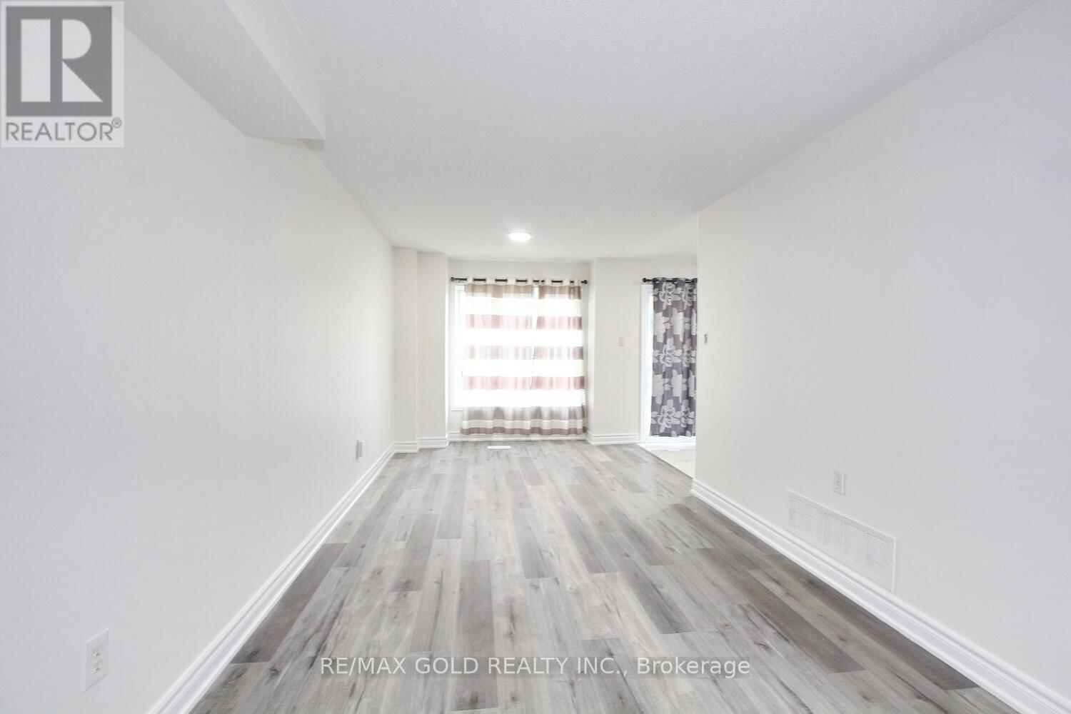 96 Lauraglen Crescent, Brampton (Fletcher's Creek South), Ontario  L6Y 5A6 - Photo 18 - W12451327