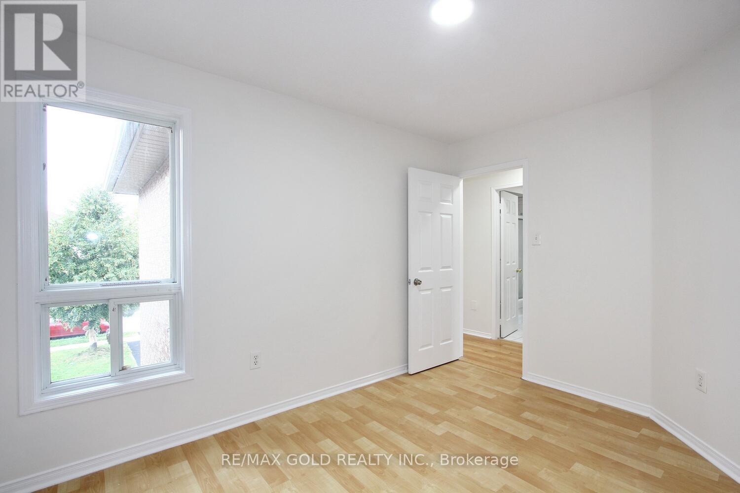 96 Lauraglen Crescent, Brampton (Fletcher's Creek South), Ontario  L6Y 5A6 - Photo 26 - W12451327