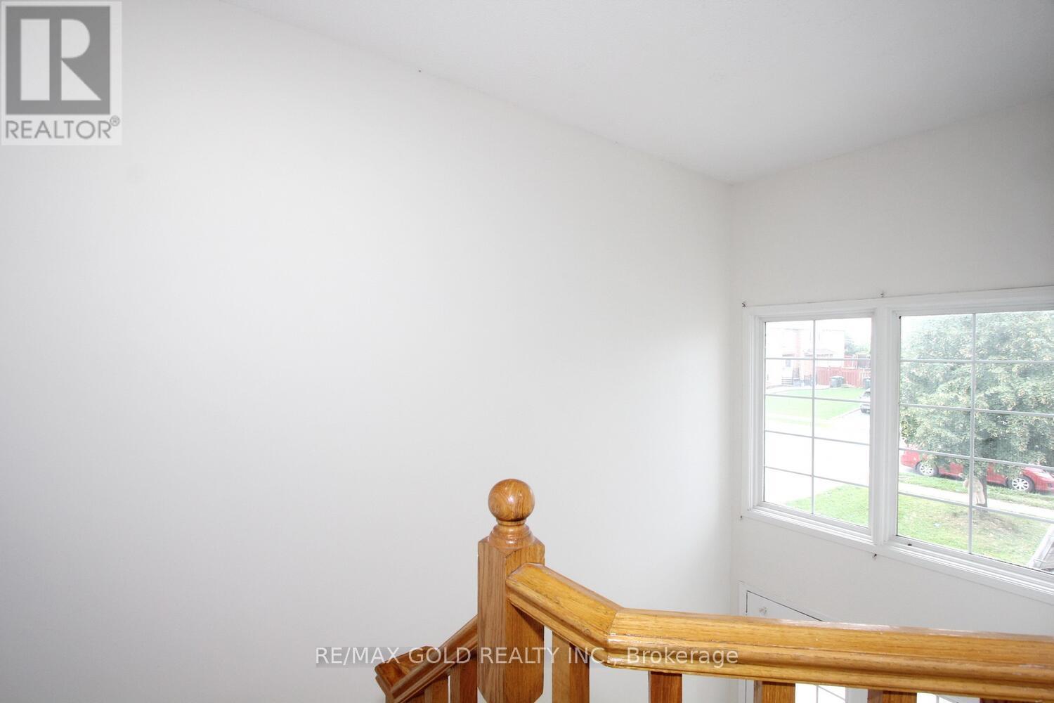 96 Lauraglen Crescent, Brampton (Fletcher's Creek South), Ontario  L6Y 5A6 - Photo 29 - W12451327
