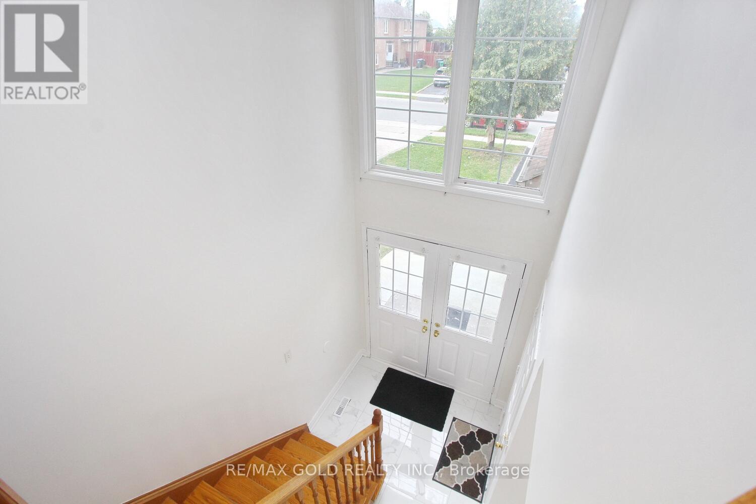 96 Lauraglen Crescent, Brampton (Fletcher's Creek South), Ontario  L6Y 5A6 - Photo 31 - W12451327