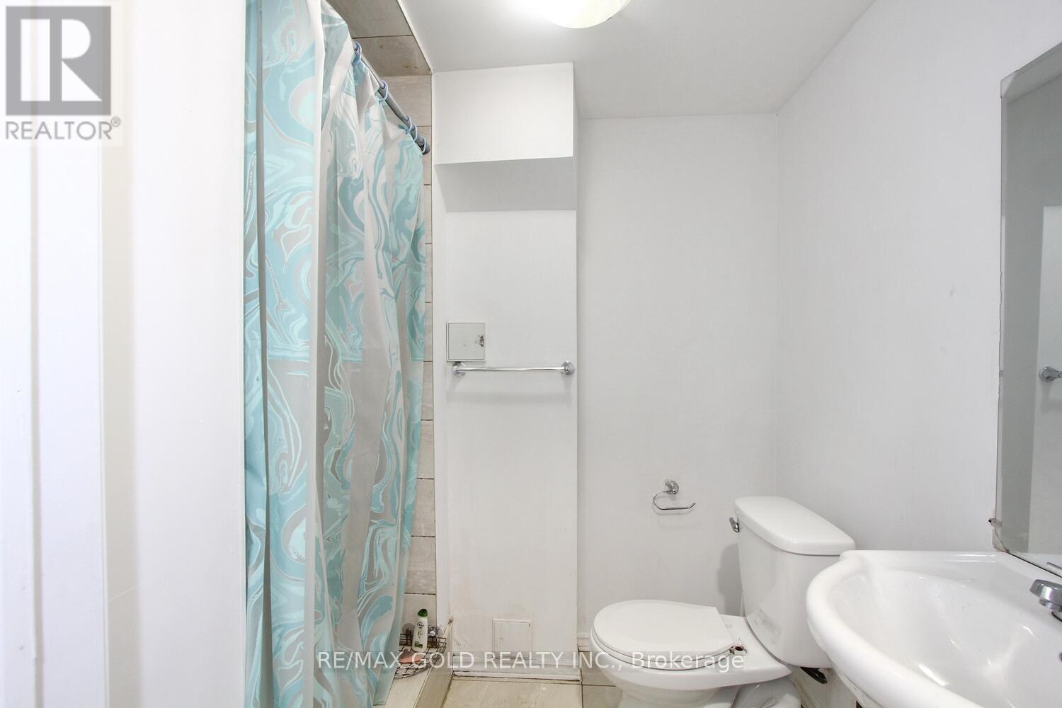 96 Lauraglen Crescent, Brampton (Fletcher's Creek South), Ontario  L6Y 5A6 - Photo 35 - W12451327