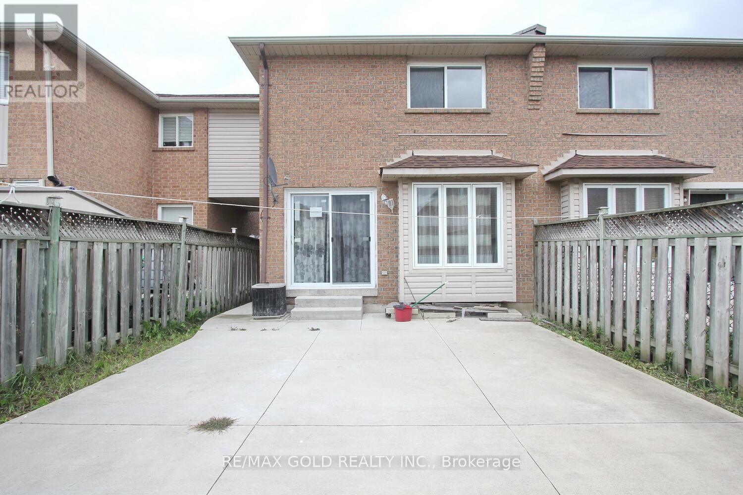 96 Lauraglen Crescent, Brampton (Fletcher's Creek South), Ontario  L6Y 5A6 - Photo 43 - W12451327