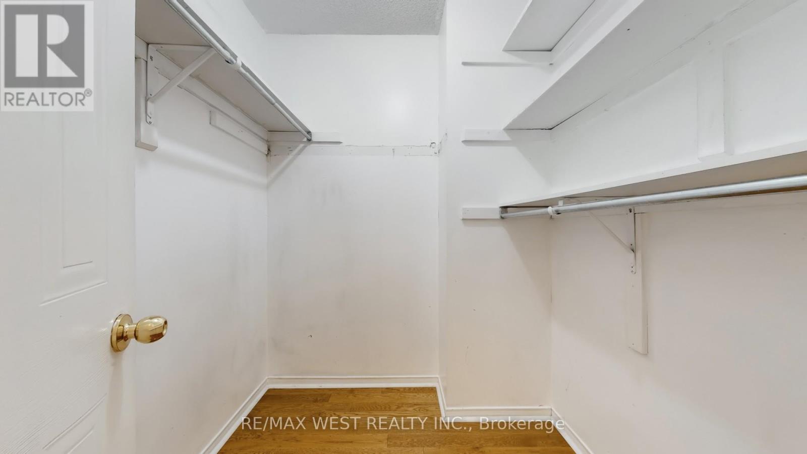 7147 Harding Crescent, Mississauga, Ontario  L5N 5P5 - Photo 13 - W12451330