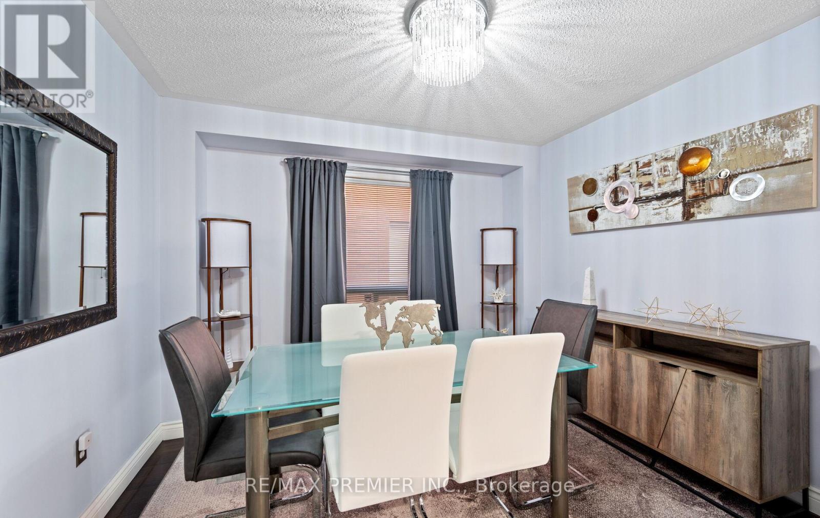 49 Fallstar Crescent, Brampton, Ontario  L7A 2J7 - Photo 10 - W12451349