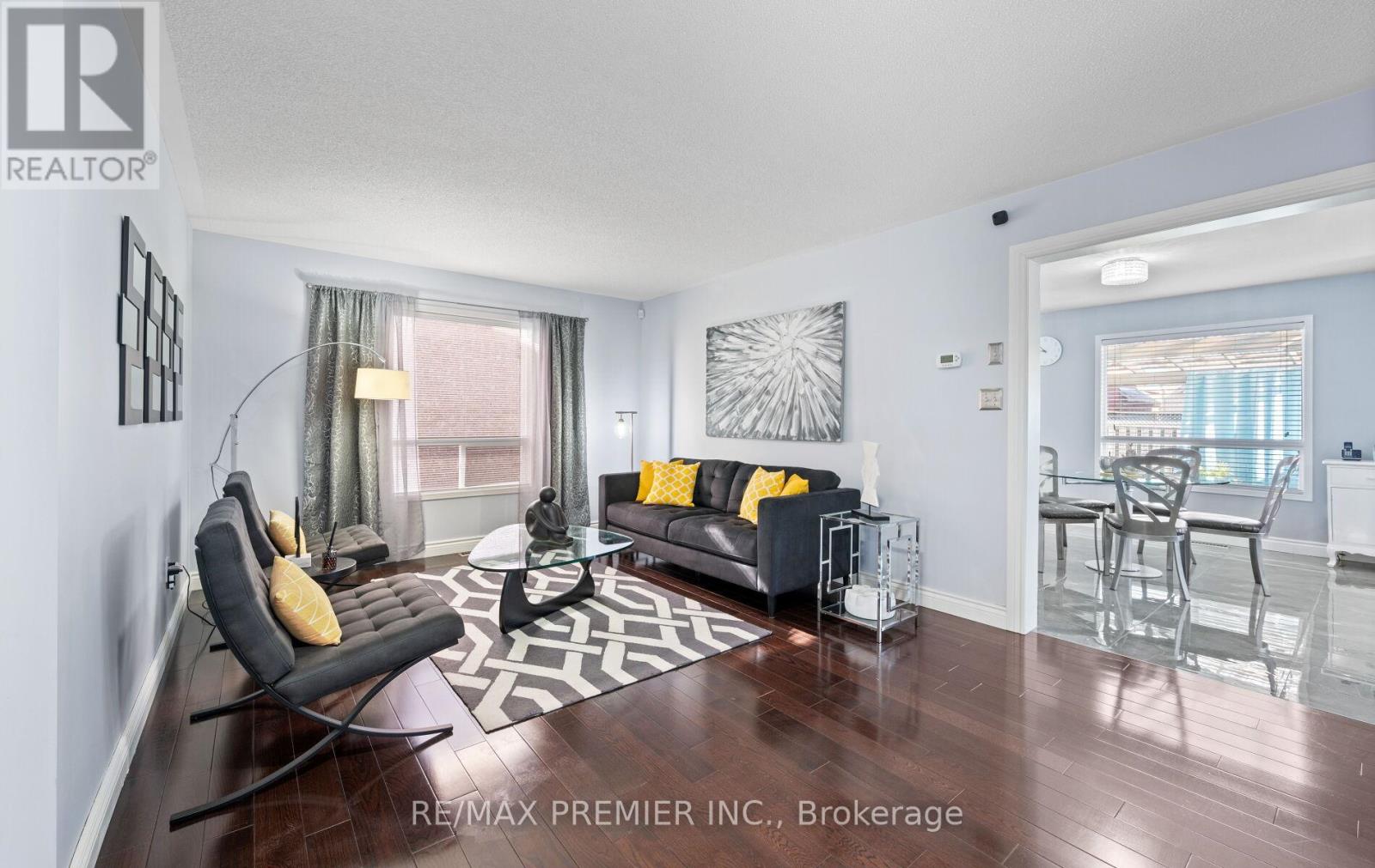 49 Fallstar Crescent, Brampton, Ontario  L7A 2J7 - Photo 7 - W12451349