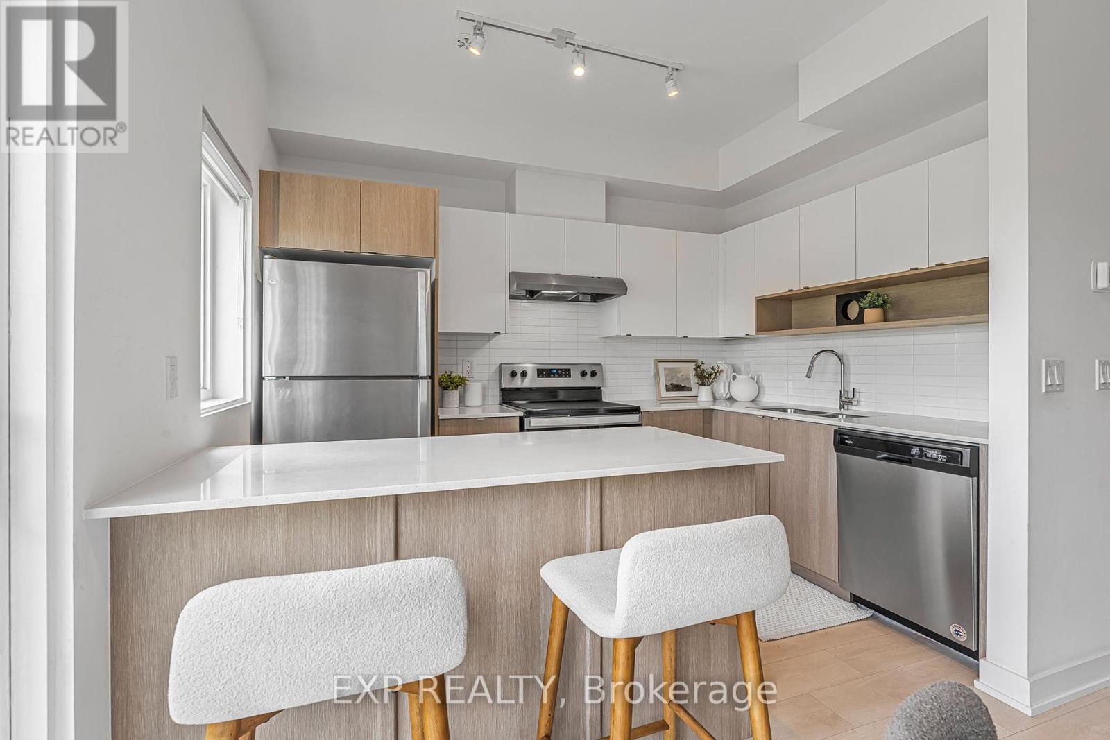 90 - 1121 Cooke Boulevard, Burlington, Ontario  L7T 0C4 - Photo 38 - W12451357