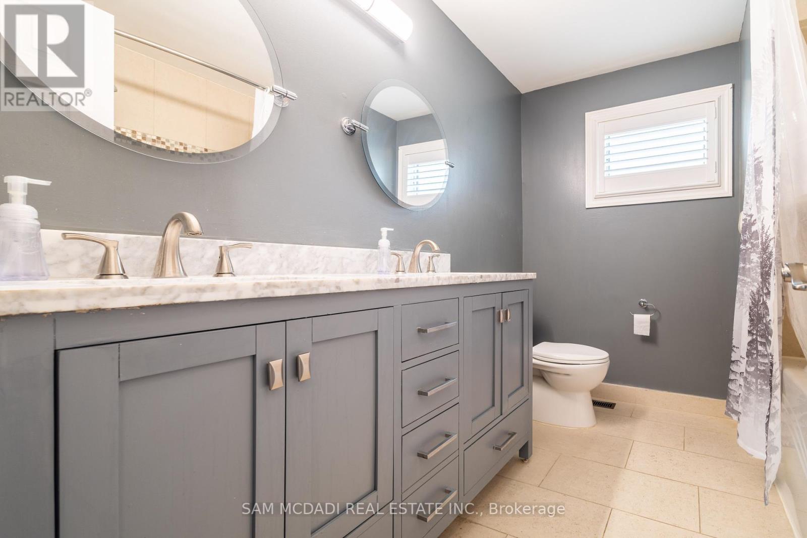 3183 Valcourt Crescent, Mississauga (Erin Mills), Ontario  L5L 5K2 - Photo 27 - W12451373