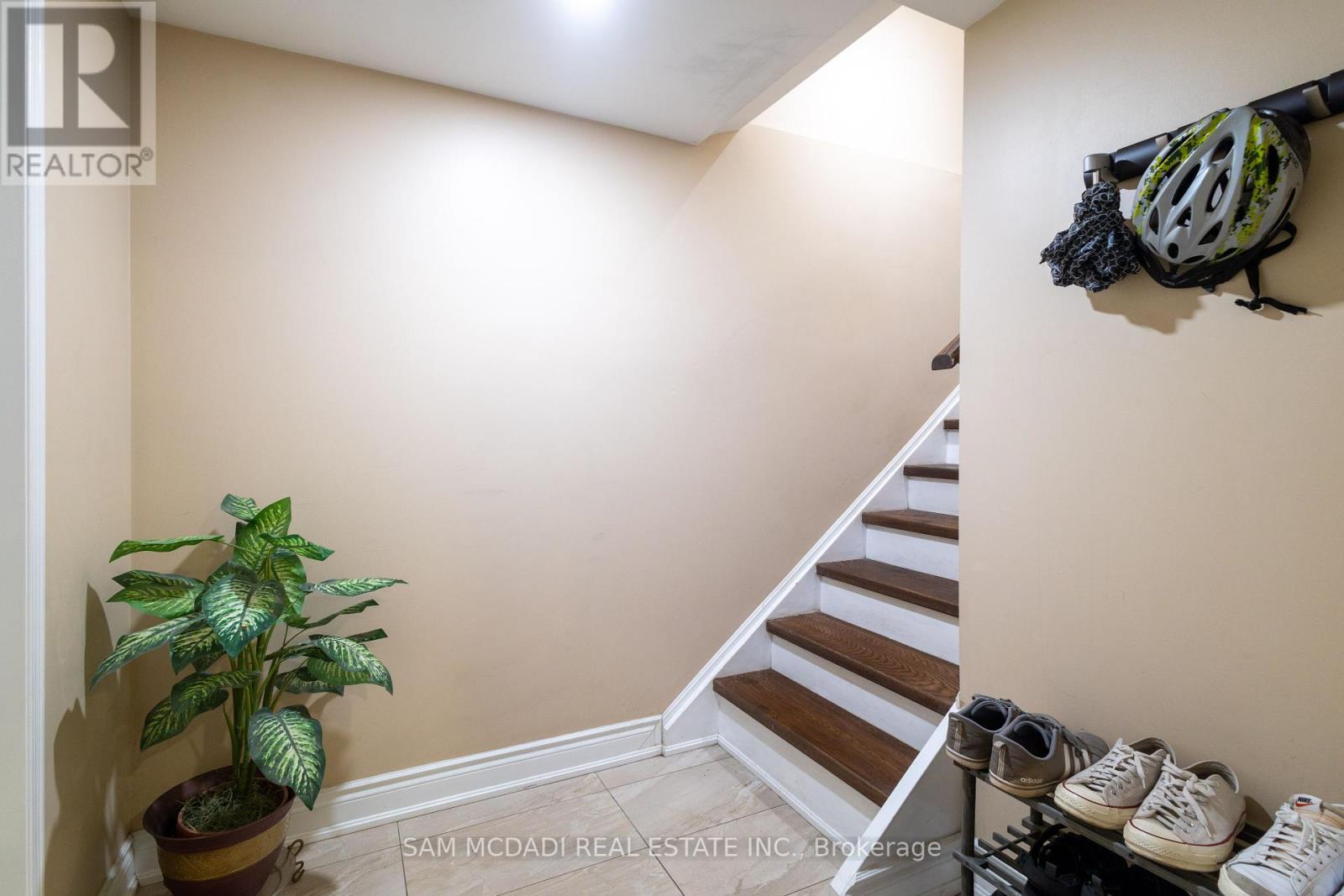 3183 Valcourt Crescent, Mississauga (Erin Mills), Ontario  L5L 5K2 - Photo 29 - W12451373